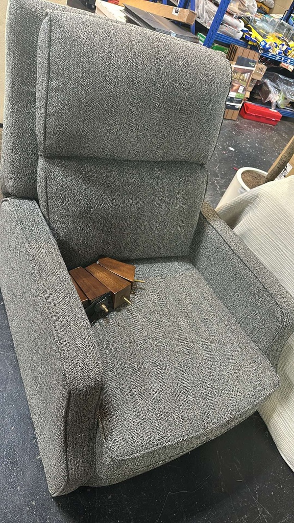 Synergy Push Back Recliner