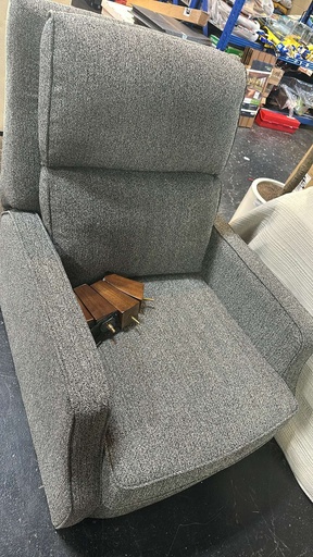 Synergy Push Back Recliner