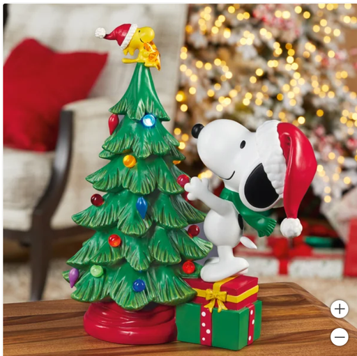 Peanuts Snoopy Christmas Tree